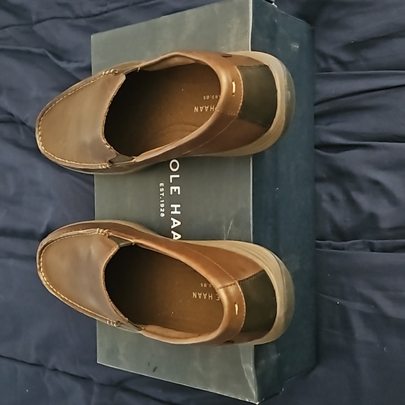 Cole Haan Mens Leather Slip-Ons.USED IN GREAT CONDITION,ONLY WORN ONCE!! - Picture 3 of 8